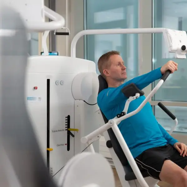 schulter, Therapie, Training, Kraft, Gesundheit, Physio, Domitner GmbH, Peter Domitner, David Health